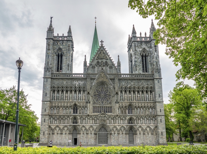 Ansicht vom Dom von vorne